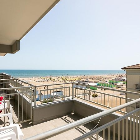 Hotel Giglio Rimini Exteriör bild