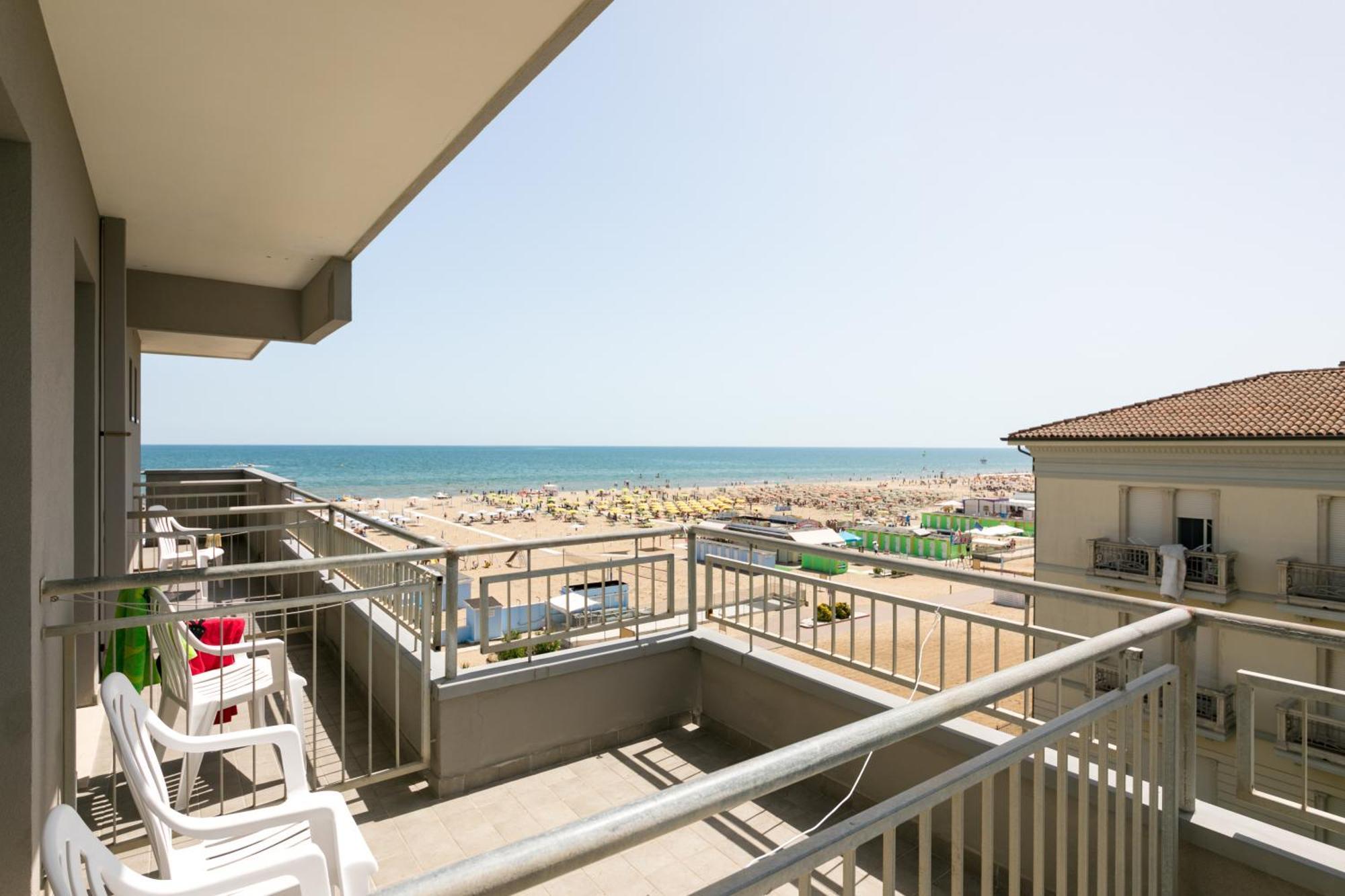 Hotel Giglio Rimini Exteriör bild