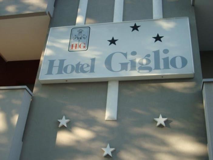 Hotel Giglio Rimini Exteriör bild